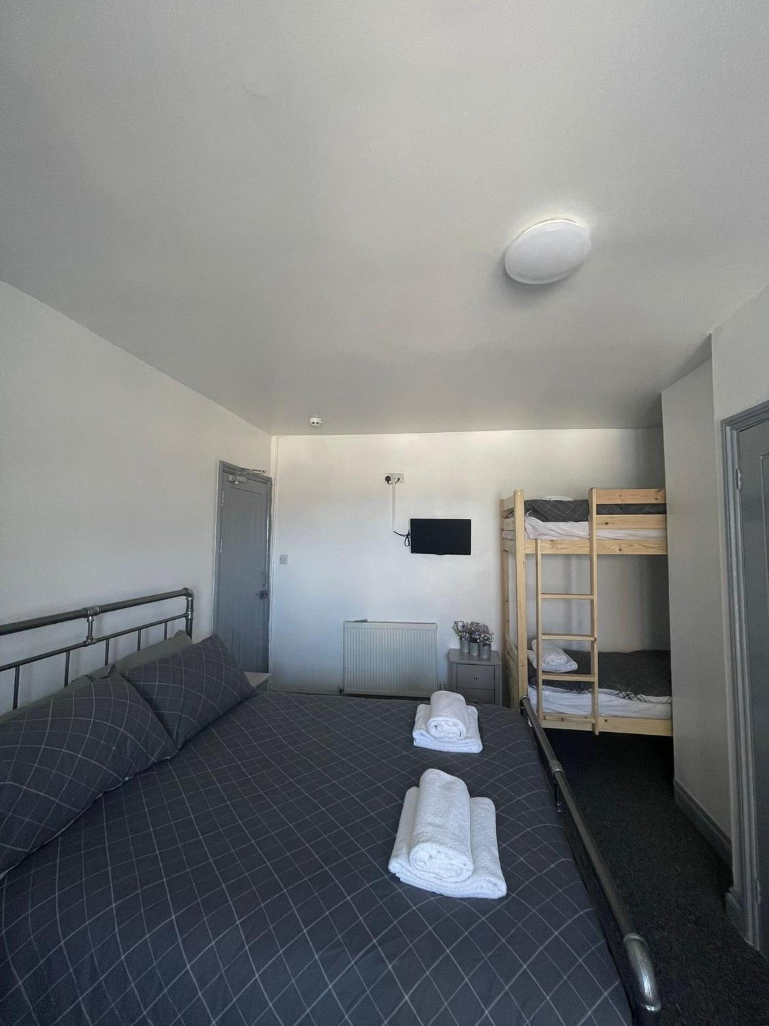 Shore Lodge New Quay Exteriör bild