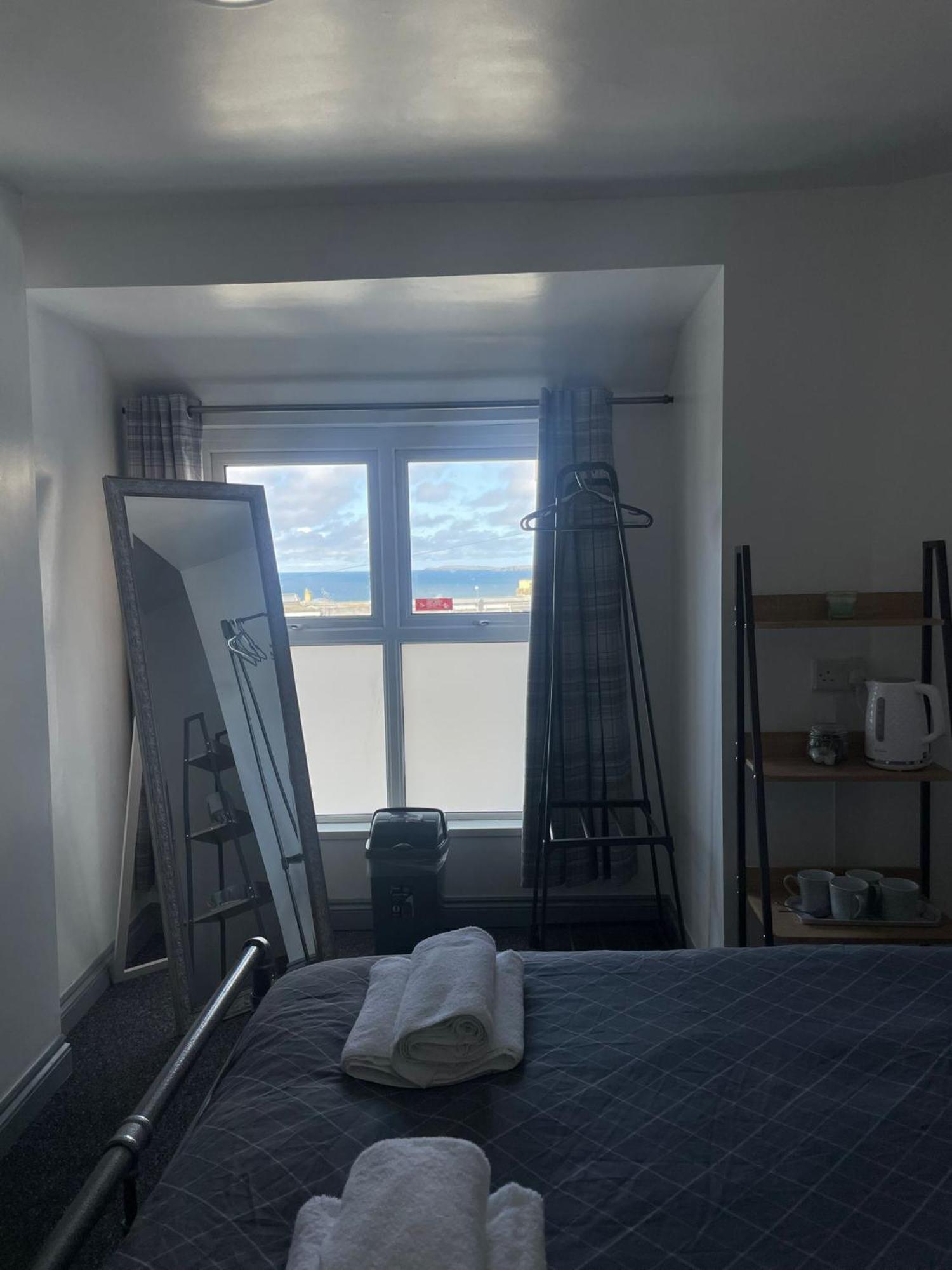 Shore Lodge New Quay Exteriör bild