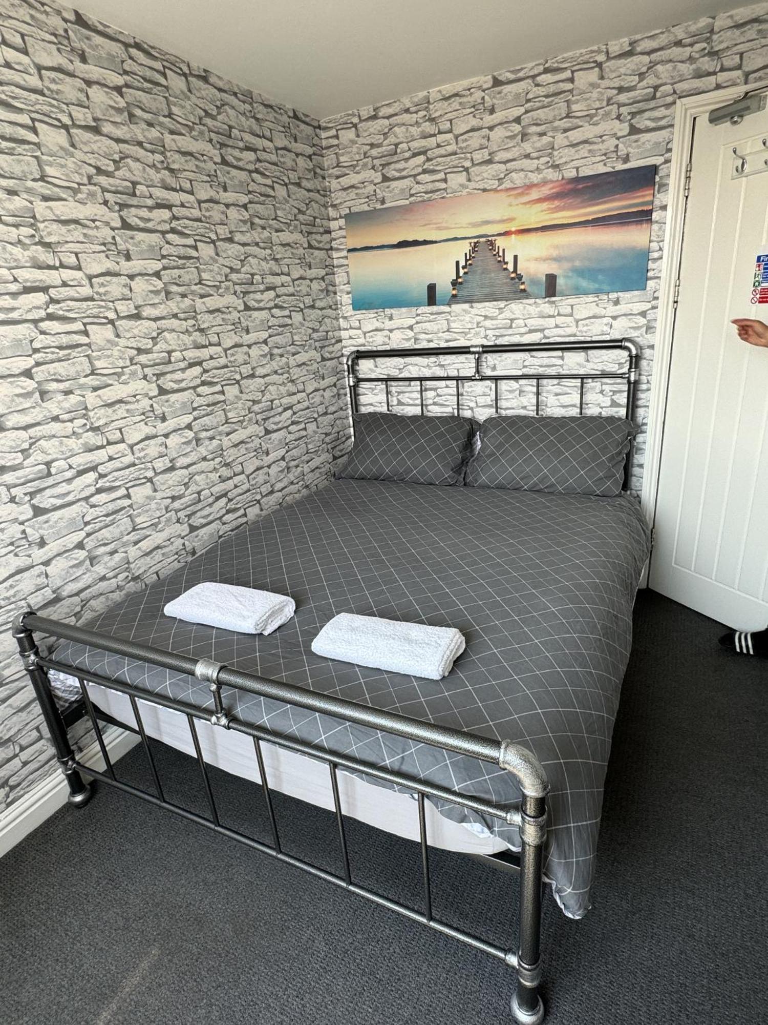Shore Lodge New Quay Exteriör bild